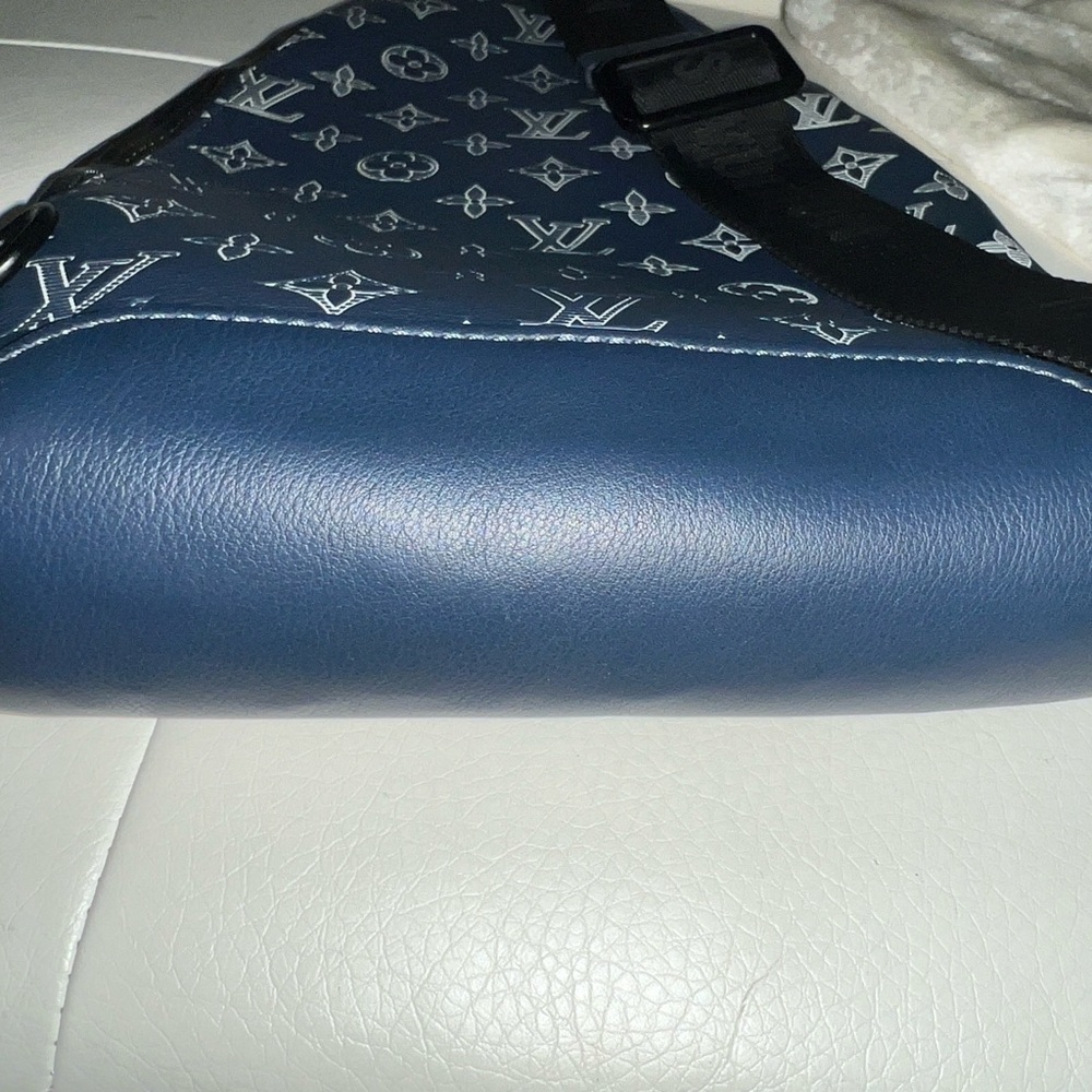 Louis Vuitton Slate Blue Monogram Sling Belt Bag with coin pouch - Picture 8 of 14